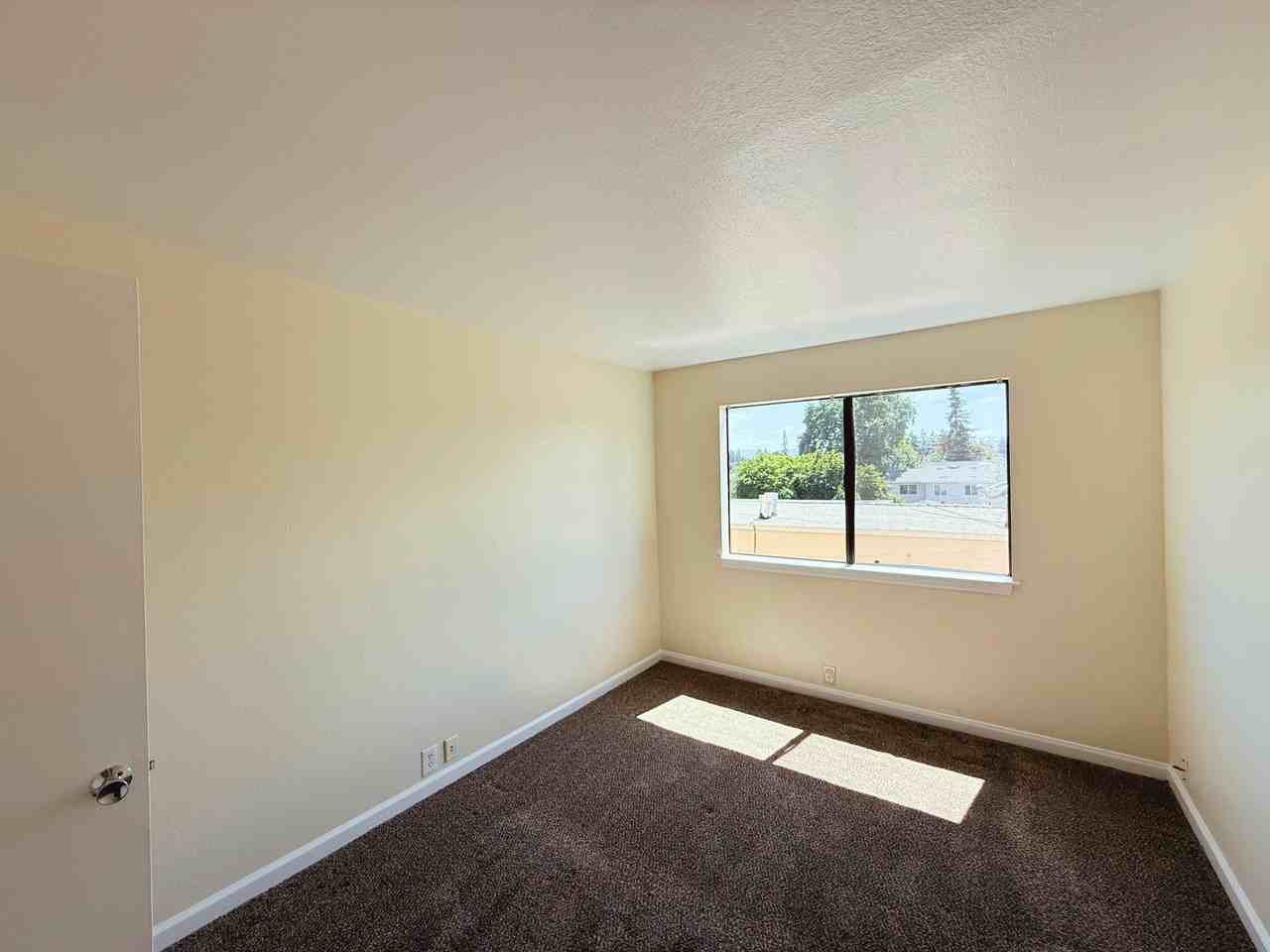 348 4th Ave #17 - Photo 6 of 16
