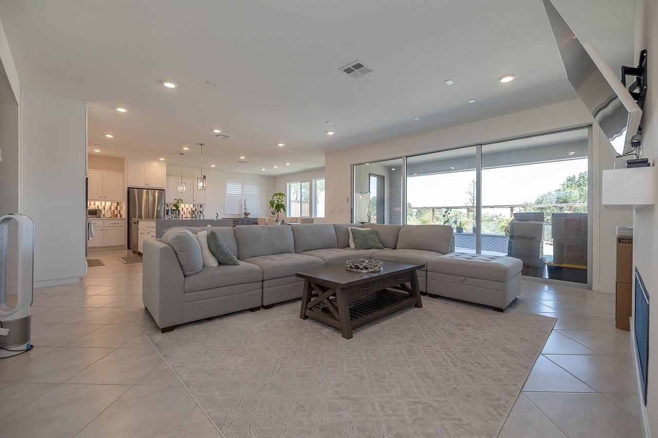 1381 Porpor Ct #1 - Photo 5 of 23
