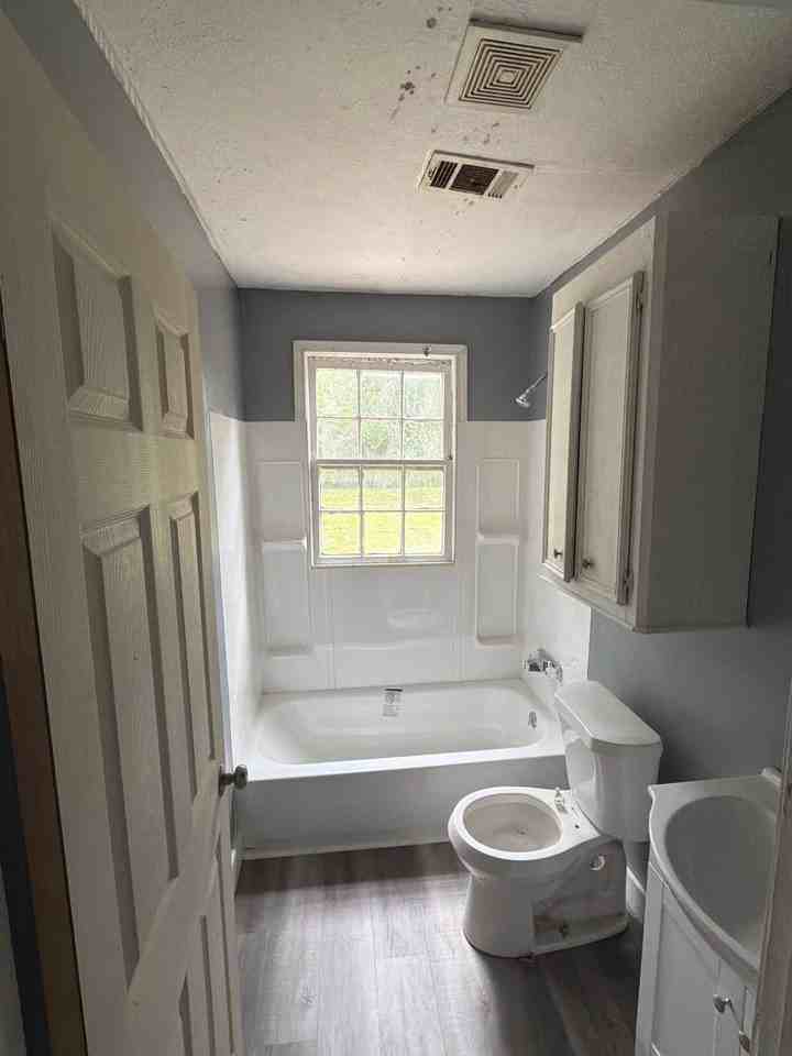264 Sewanee Dr #1 - Photo 3 of 6