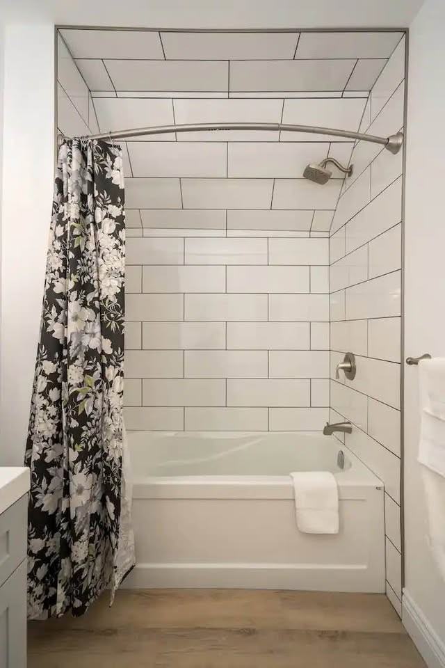 152 Essex St - Photo 7 of 11