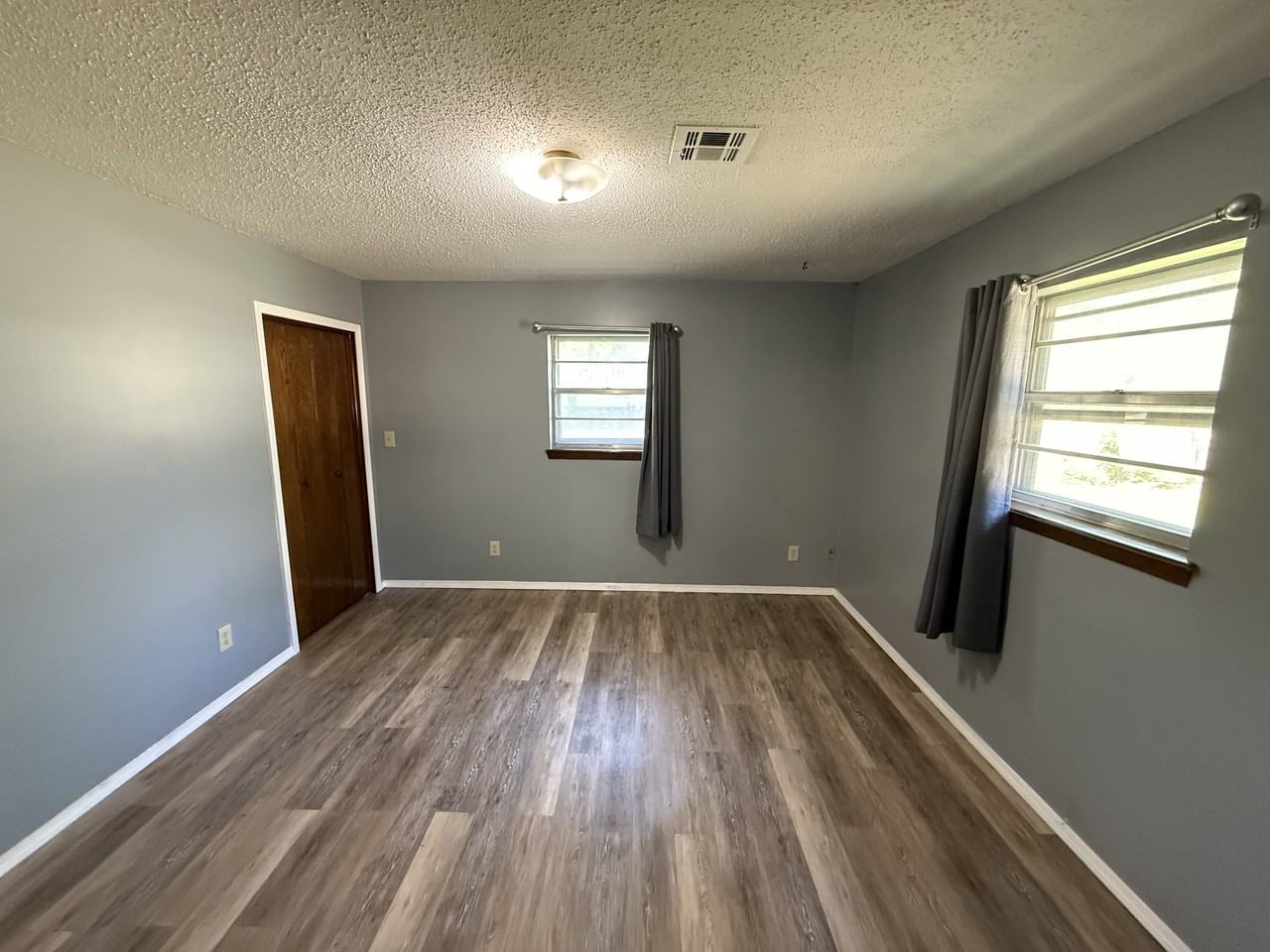 901 N Oak Ave #1 - Photo 4 of 10