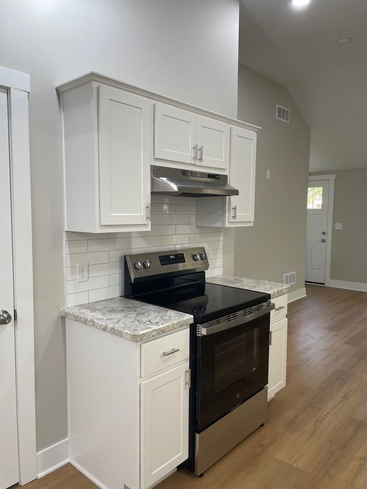 812 Magnolia Ave #1 - Photo 6 of 19