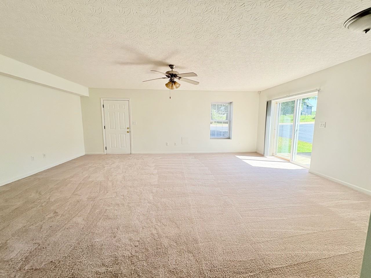 24 Rosette Ln #1 - Photo 5 of 35