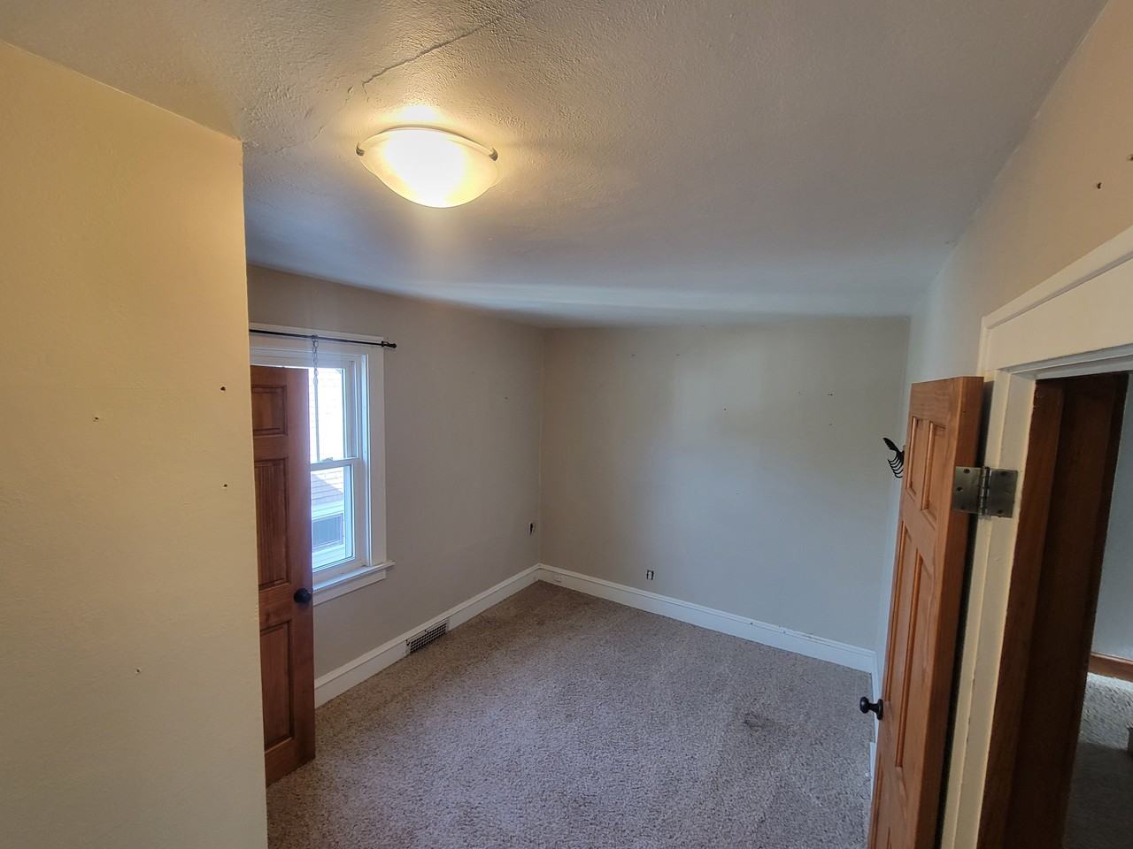 921 Bell Ave #1 - Photo 6 of 9
