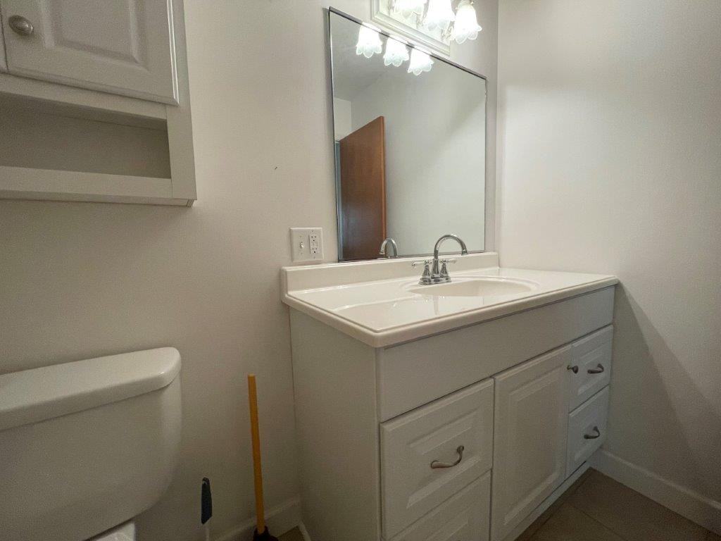 720 E Minnesota Ave Apt B #B - Photo 6 of 10