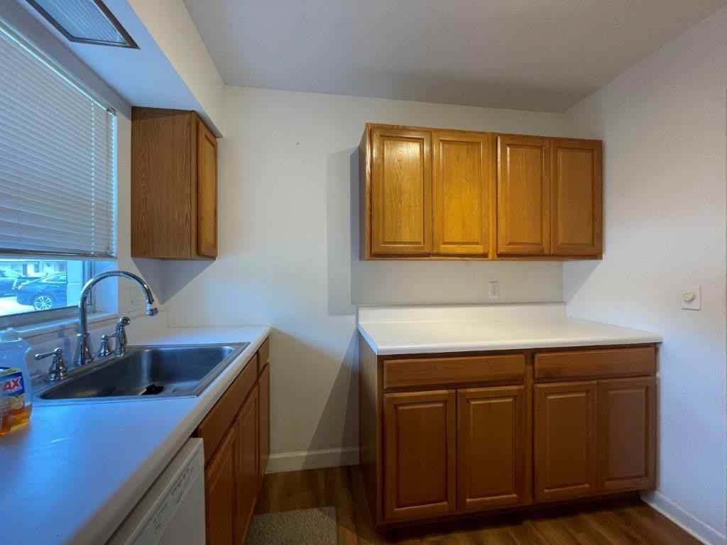 720 E Minnesota Ave Apt B #B - Photo 4 of 12