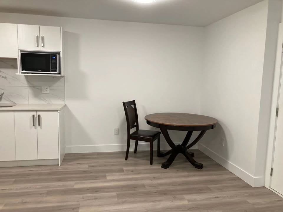 10017 174 St #1 - Photo 3 of 10