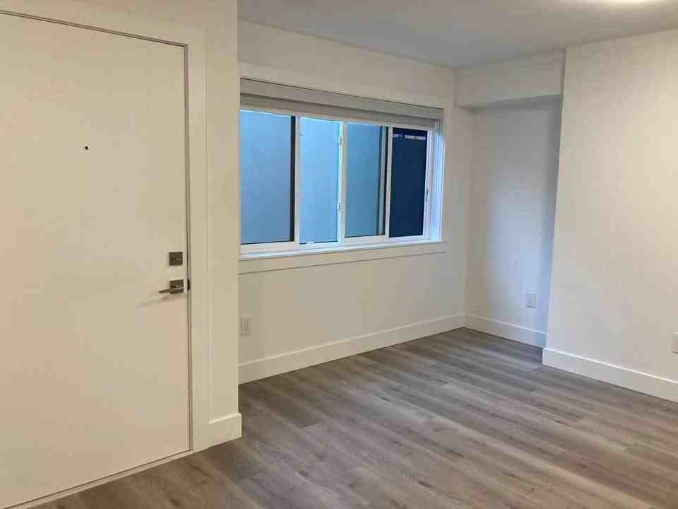 10017 174 St #1 - Photo 4 of 10