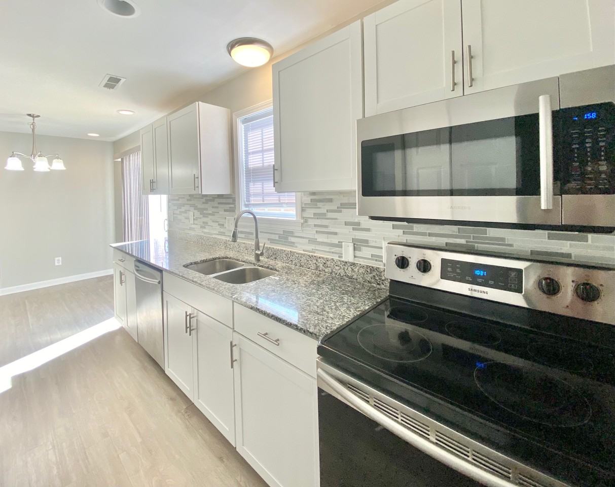 102 Petworth Dr #1 - Photo 6 of 21