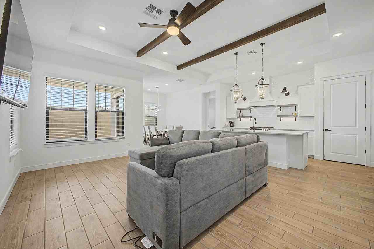 4412 N 203rd Dr #1 - Photo 5 of 31