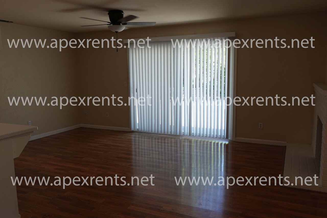 8021 Poulson St #1 - Photo 4 of 5