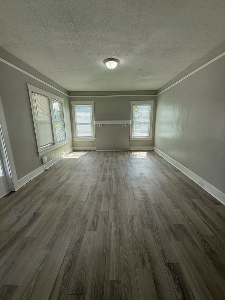 1601 48th Street Ensley #1 - Photo 2 of 8