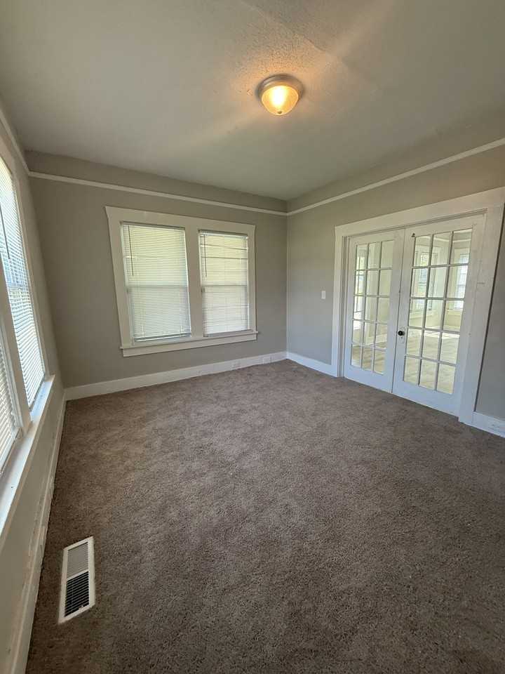 1601 48th Street Ensley #1 - Photo 3 of 8