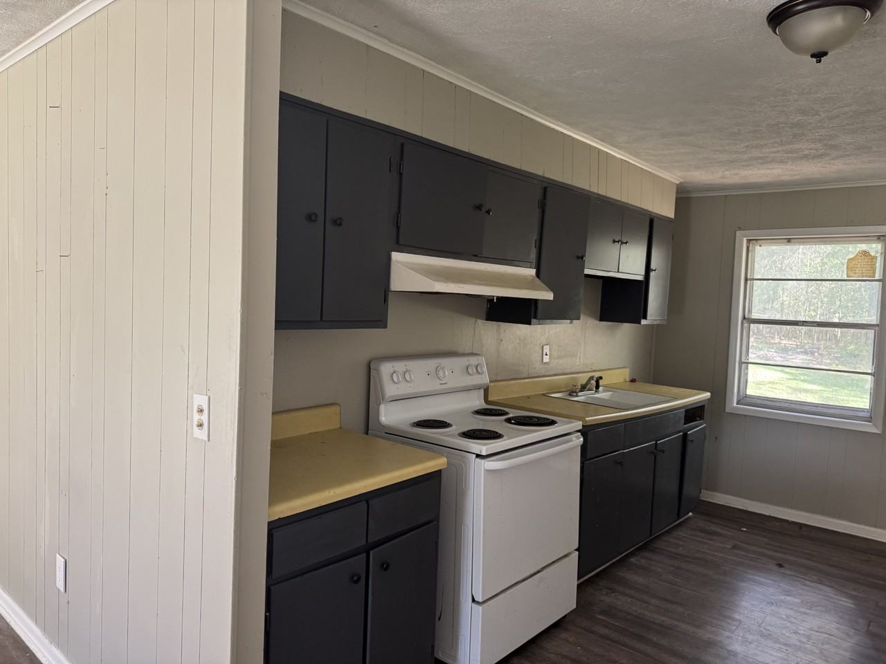846 Fernwood Dr #1 - Photo 3 of 6
