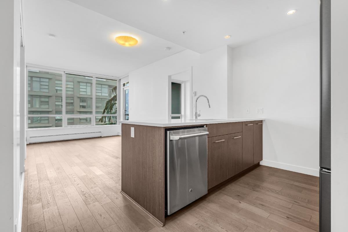 9080 University Drive East #1105 - Photo 6 of 21
