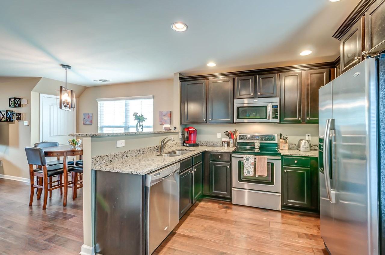 1431 Riverbrook Dr #1 - Photo 6 of 24