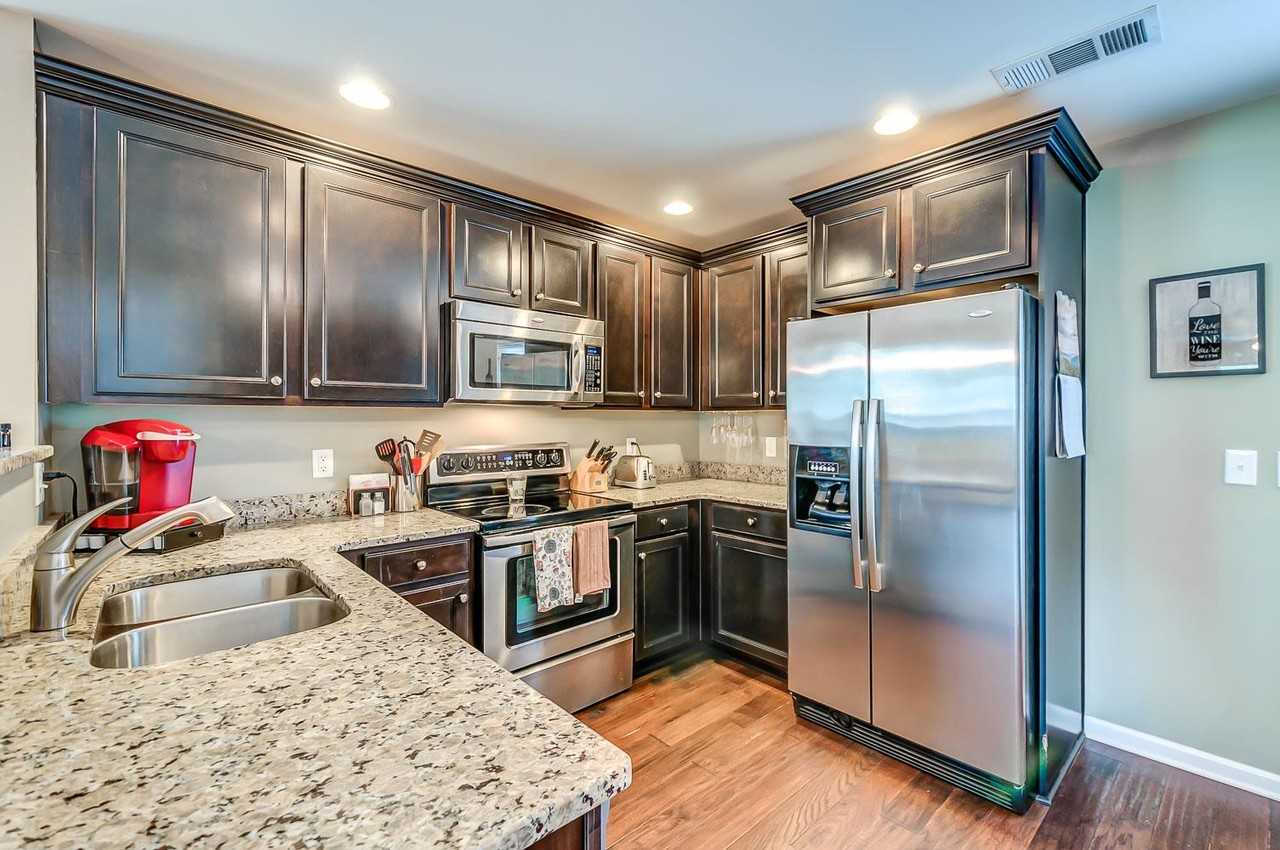 1431 Riverbrook Dr #1 - Photo 7 of 24