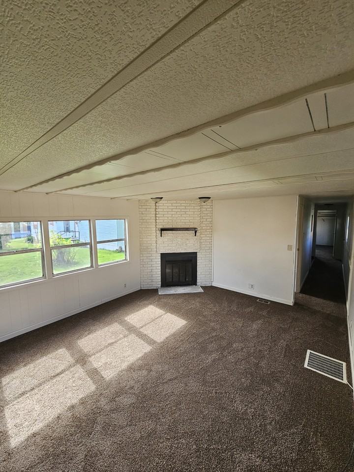 276 Pleasant Aly Sw #1 - Photo 3 of 10