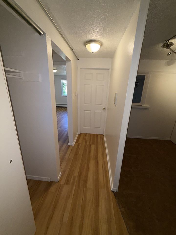8824 East Florida Avenue - 208Apt. 208 #208 - Photo 7 of 16