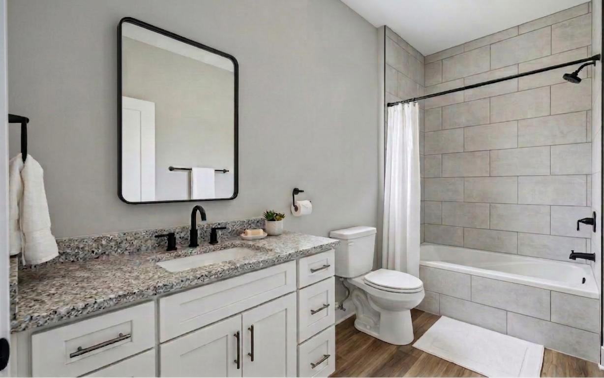 1842 Applegate St #1 - Photo 3 of 10