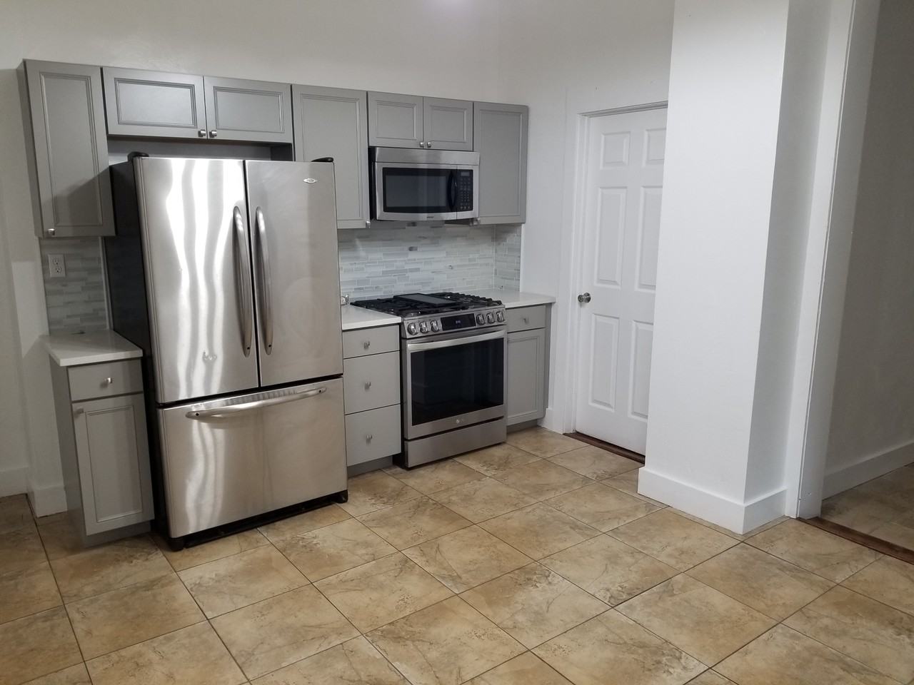 115 N 1st St #1 - Photo 2 of 19