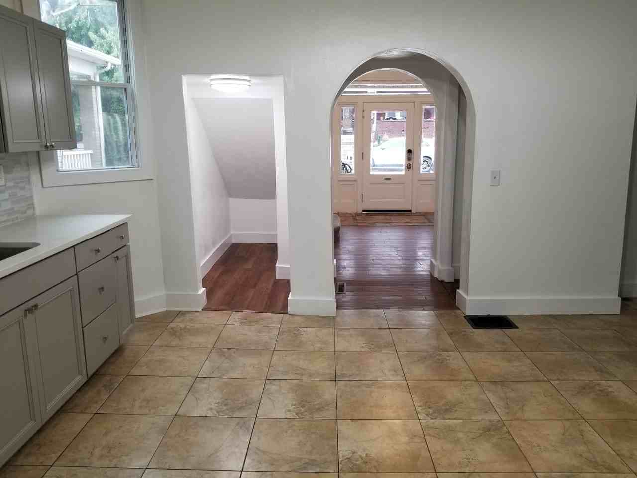 115 N 1st St #1 - Photo 4 of 19