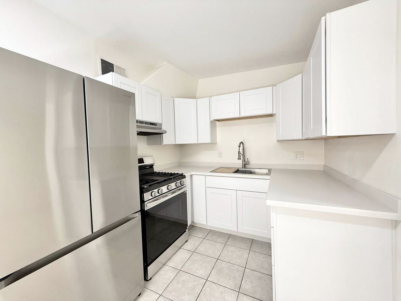 73625 Catalina Way #06 - Photo 5 of 24