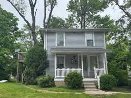 featured image of 710 N Lincoln St