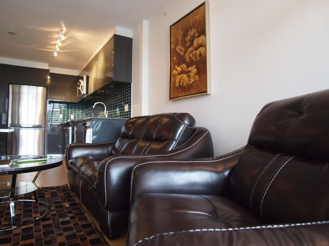 1325 Rolston Street - Photo 3