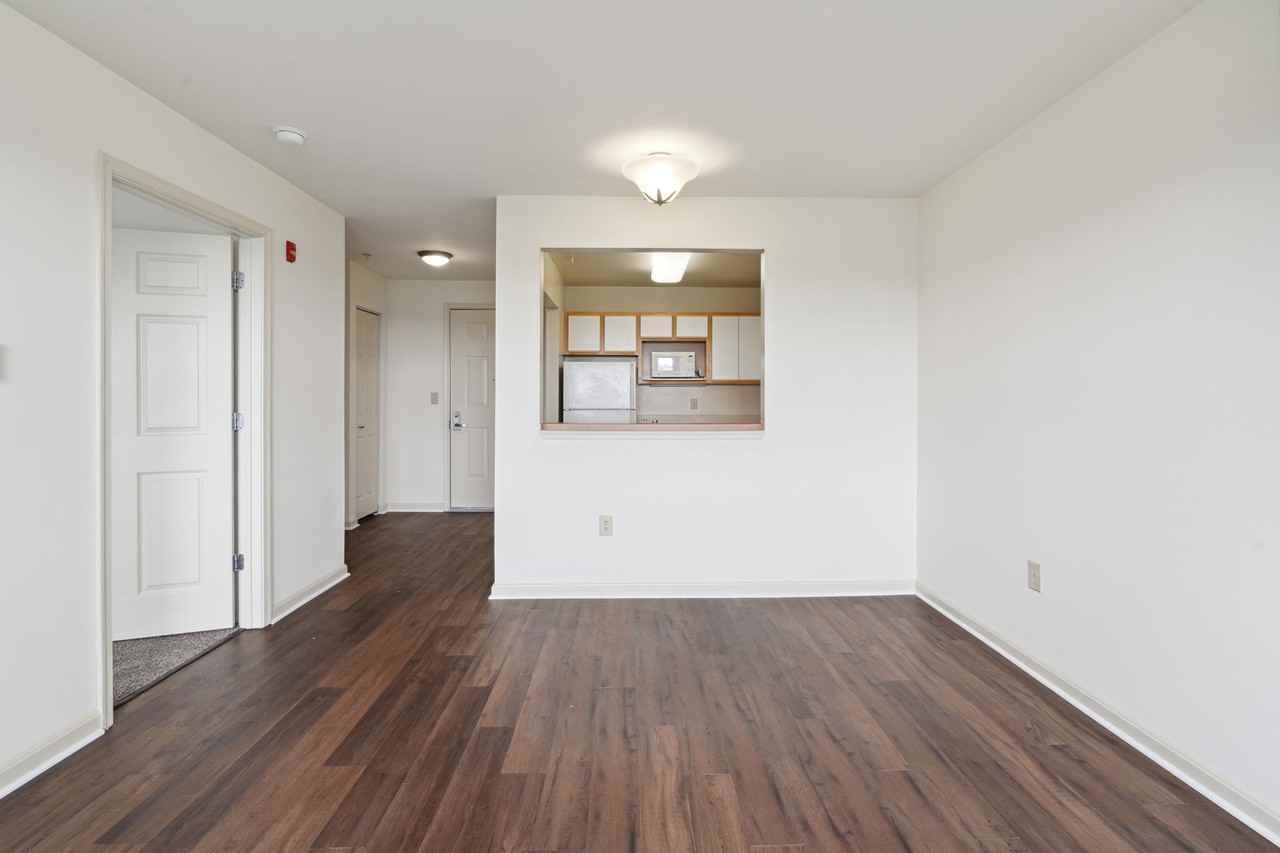Ednor Apartments I - Photo 5 of 17