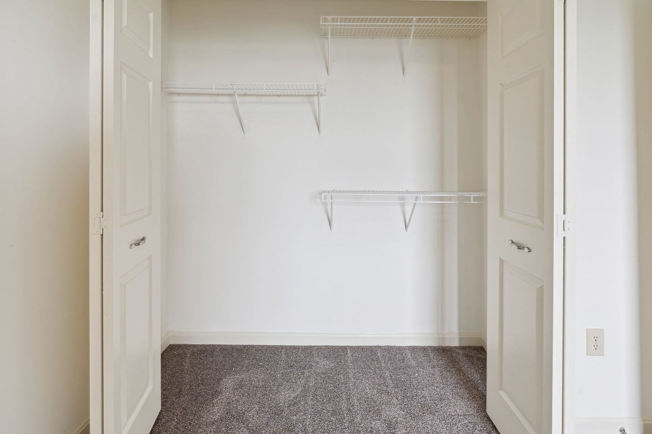Ednor Apartments I - Photo 7 of 17