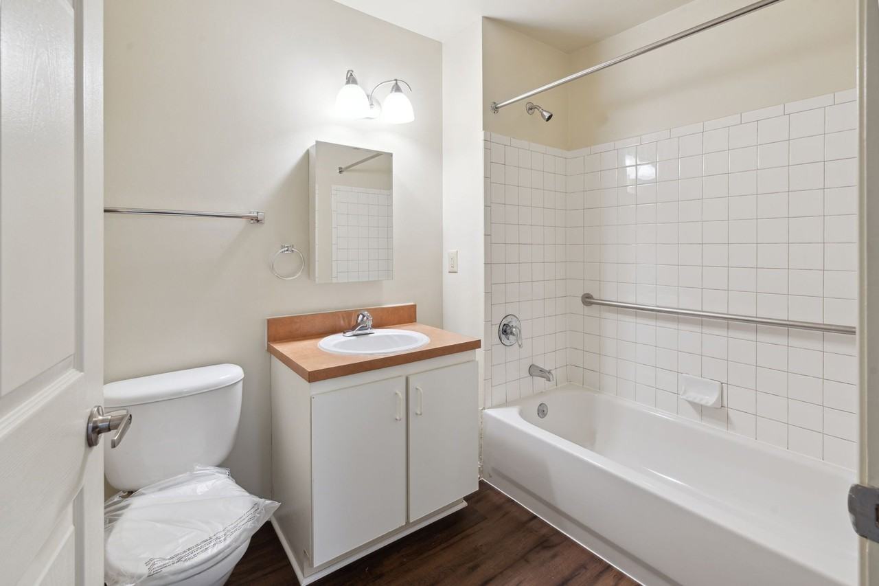Ednor Apartments I - Photo 7 of 26