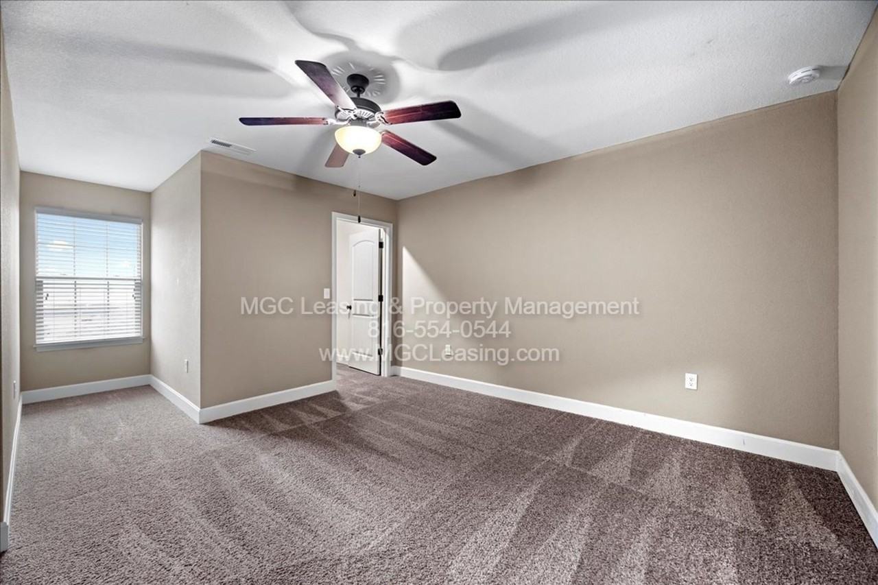 108-114 Barberry Ln - Photo 7 of 43