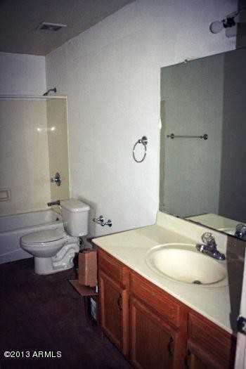 Unit 1 - Photo 3 of 12