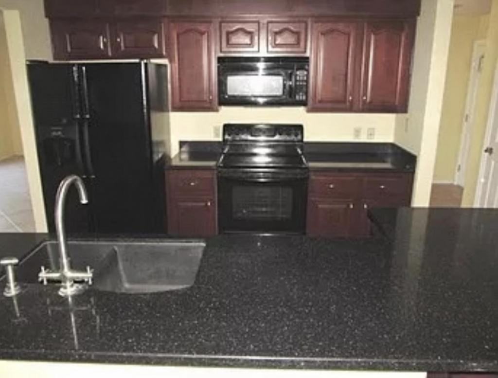 3250 W Helena Dr - Photo 5 of 7