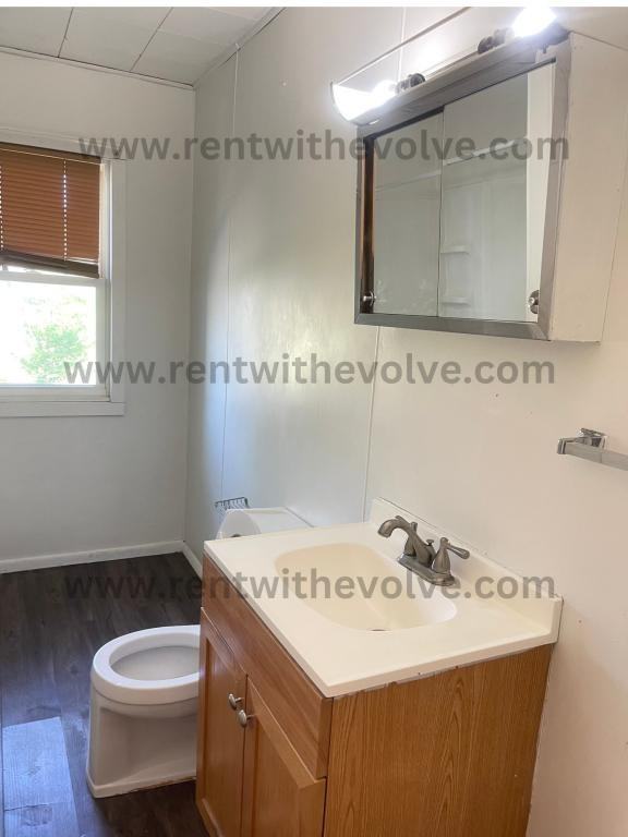 600 N Residence St - Photo 2 of 6