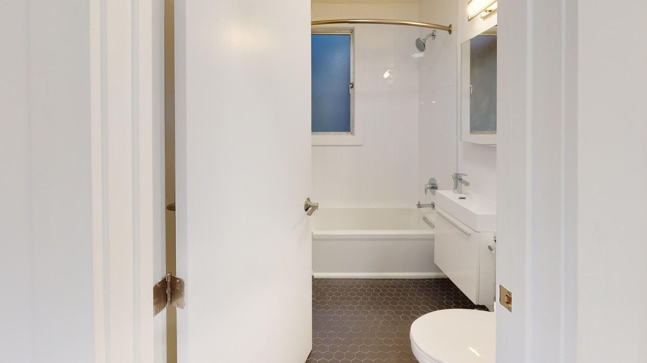 1472 Filbert Street - Photo 6 of 17