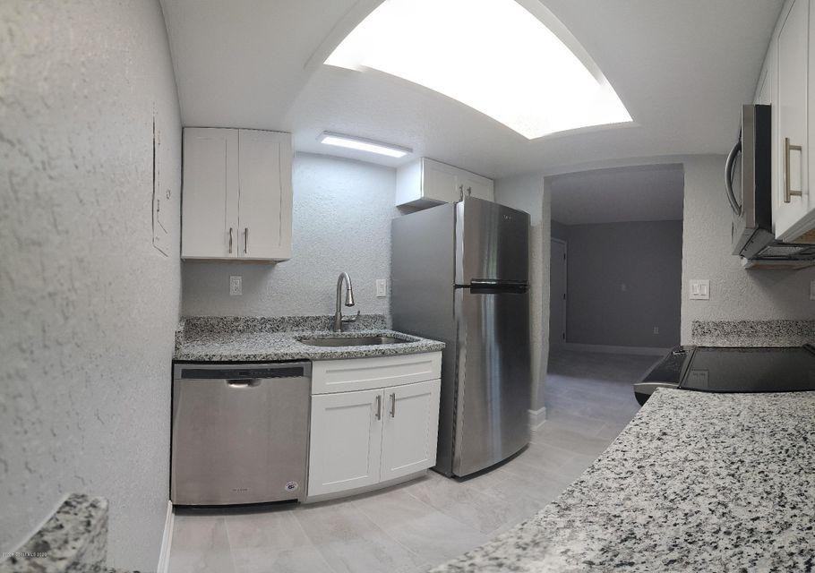 133 Bristol Ct - Photo 7 of 16
