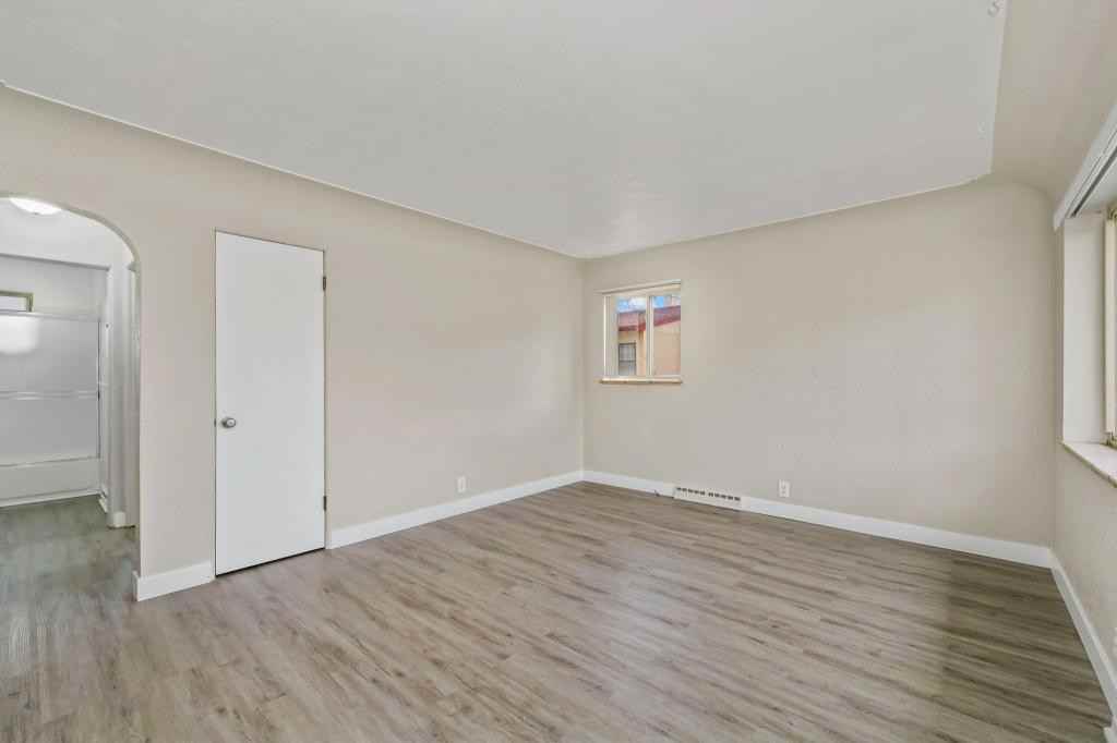 347 Washington Ave - Photo 3 of 9
