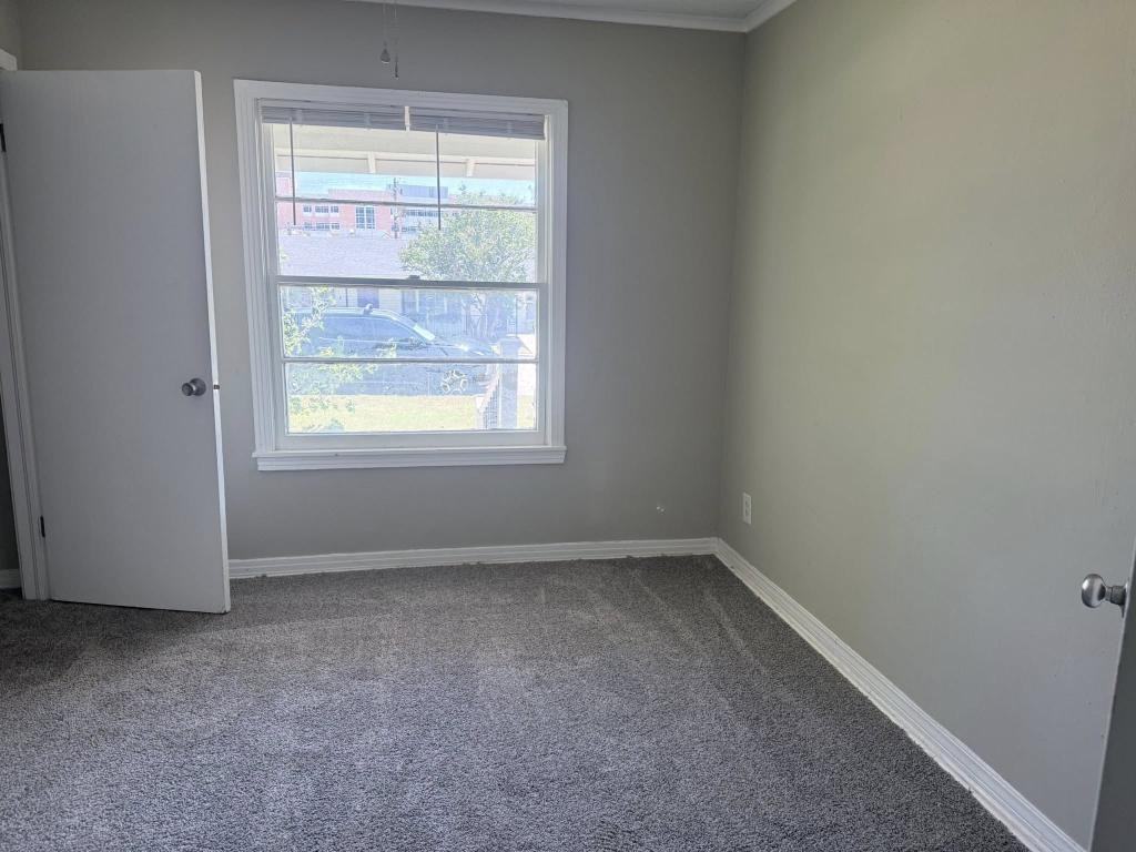 815 16th Ave Nw - Photo 6 of 7