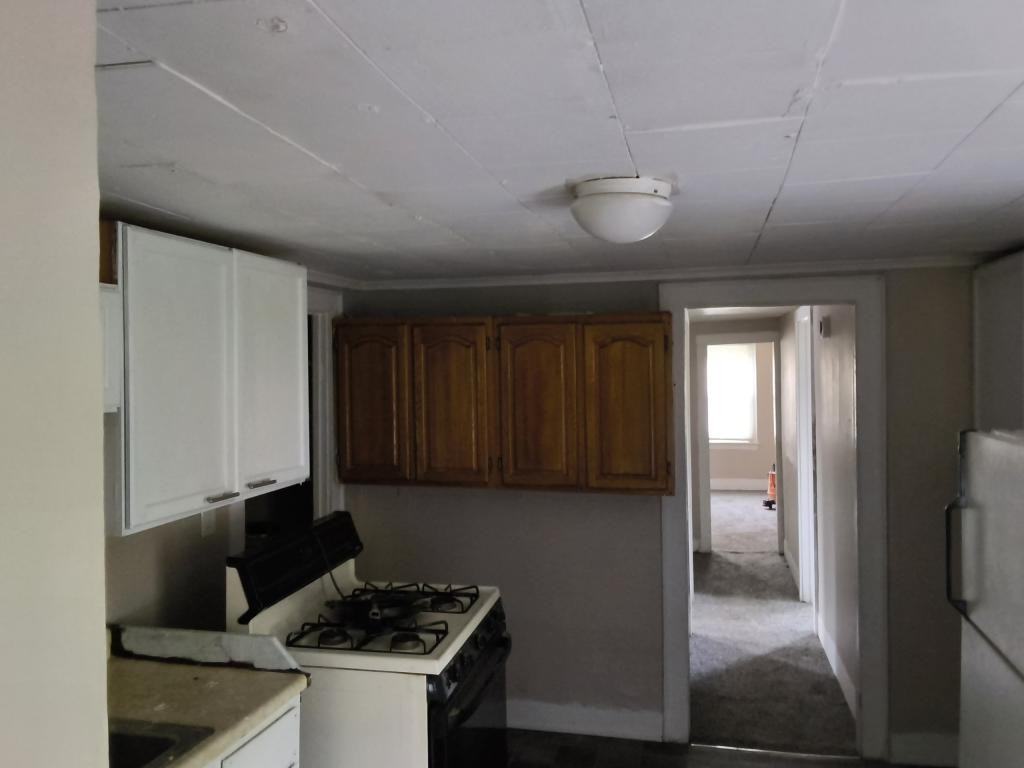 177 Clifton St - Photo 4 of 5
