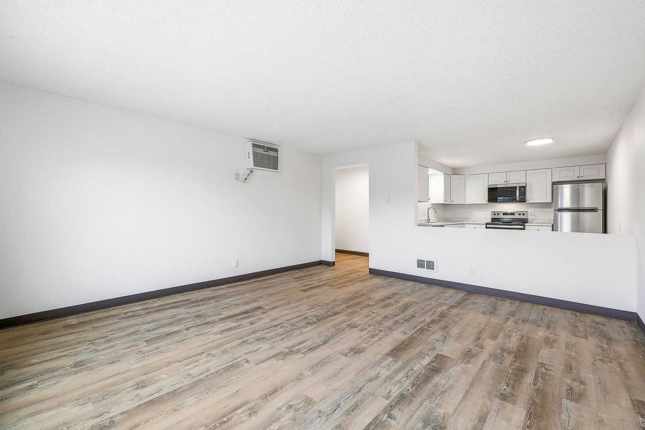 1 Month Free Rent Move In Special! Under New Management! - Photo 7 of 17