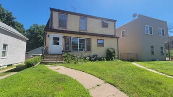 featured image of 994 Oakdale Ave #2