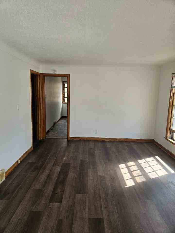 994 Oakdale Ave #2 - Photo 7 of 15