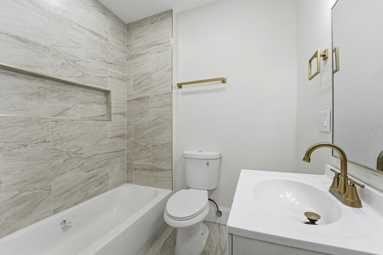 5155 Wyalusing Ave - Photo 3 of 25