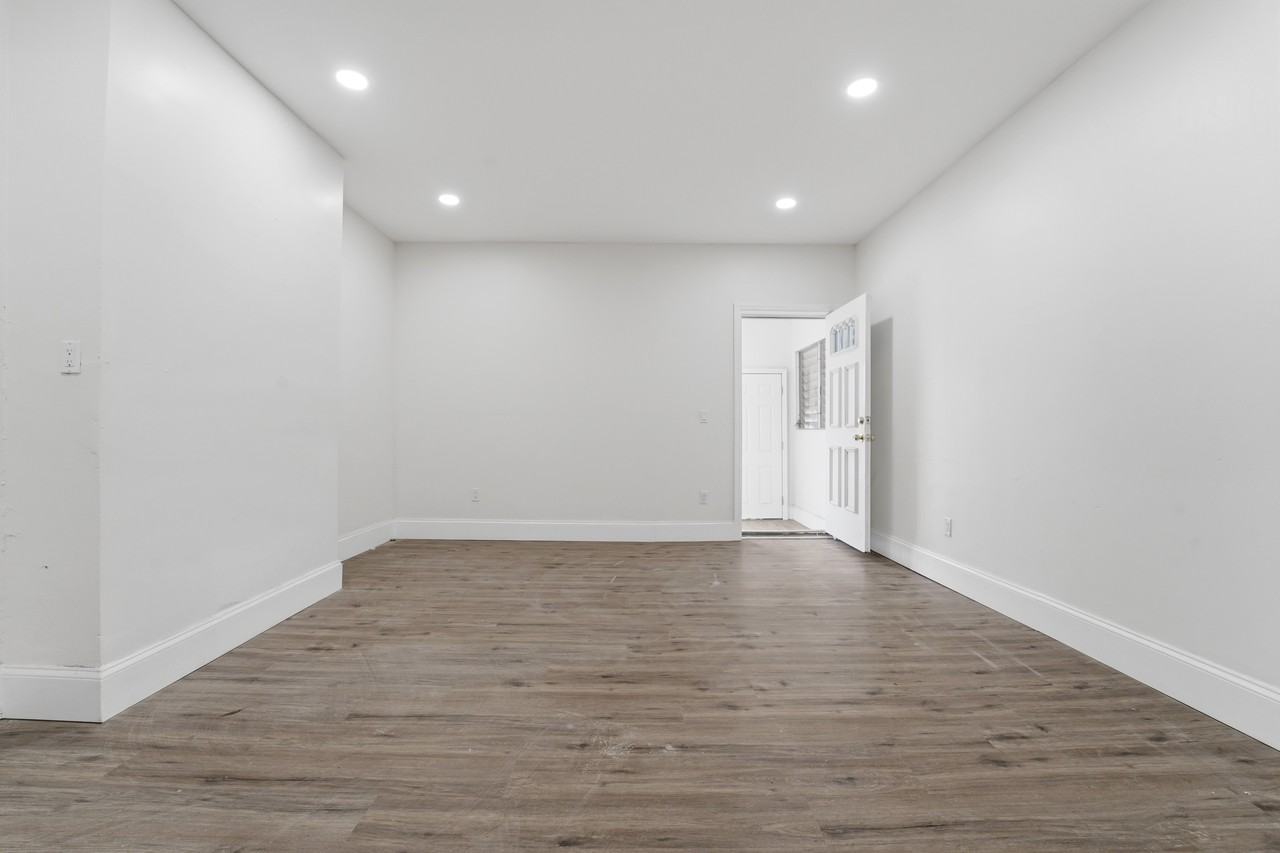 5155 Wyalusing Ave - Photo 5 of 25