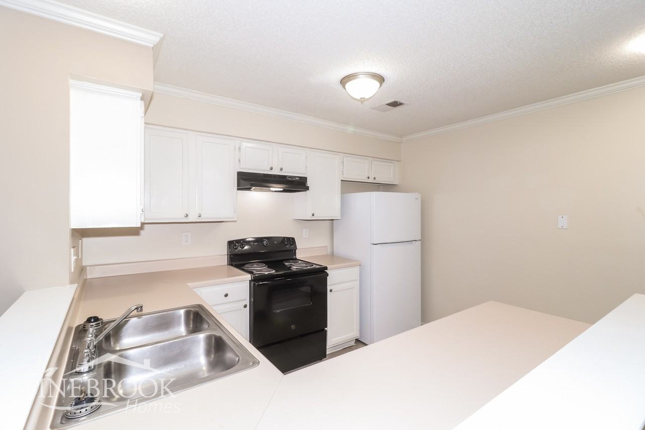 4263 Cedartree Dr - Photo 7 of 15