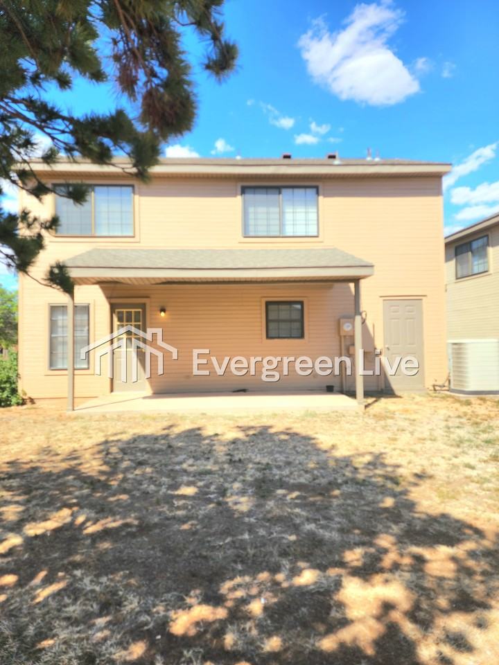 100 Hound Ct - Photo 3 of 3
