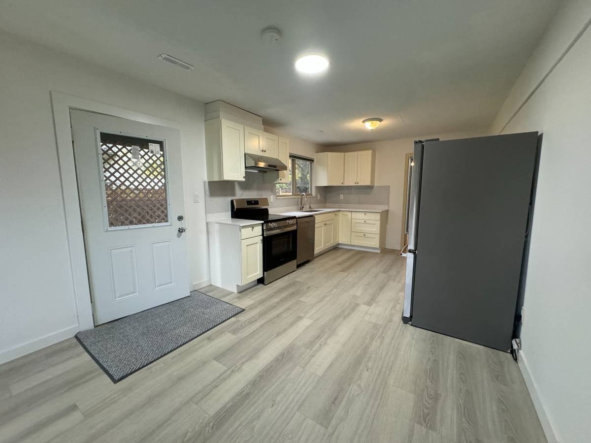 20220 Chigwell Street - Photo 3 of 23
