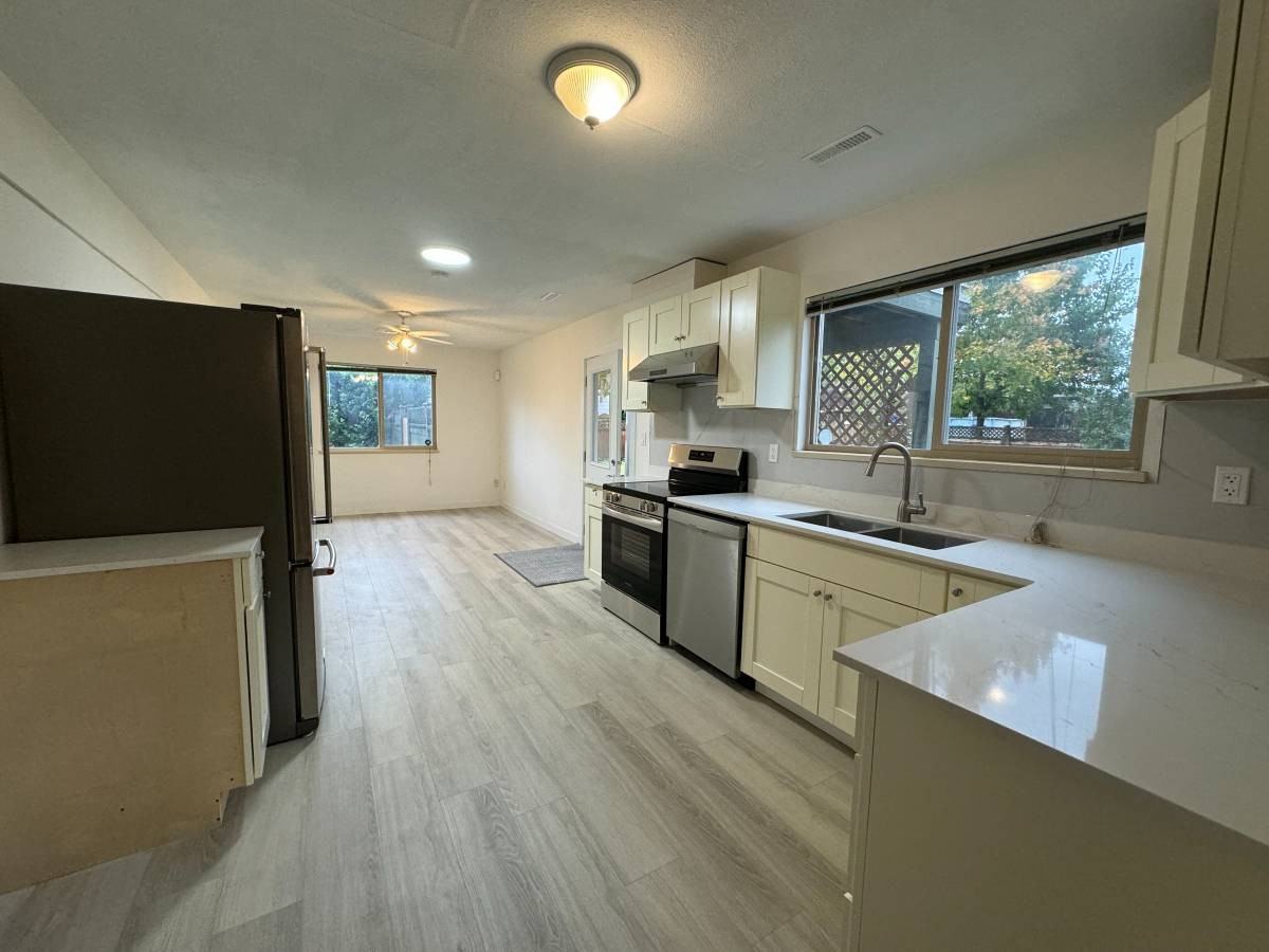 20220 Chigwell Street - Photo 6 of 23